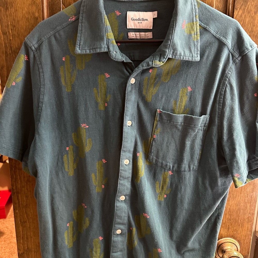 Goodfellow & Co Men's Teal Cactus Pattern Shirt